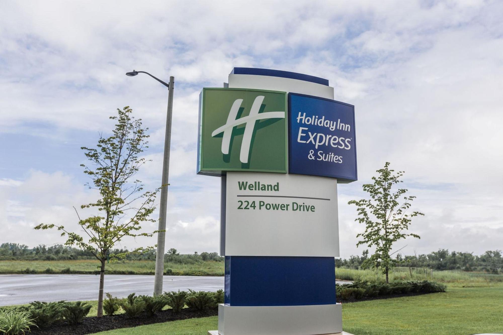 Holiday Inn Express & Suites - Welland Exteriér fotografie