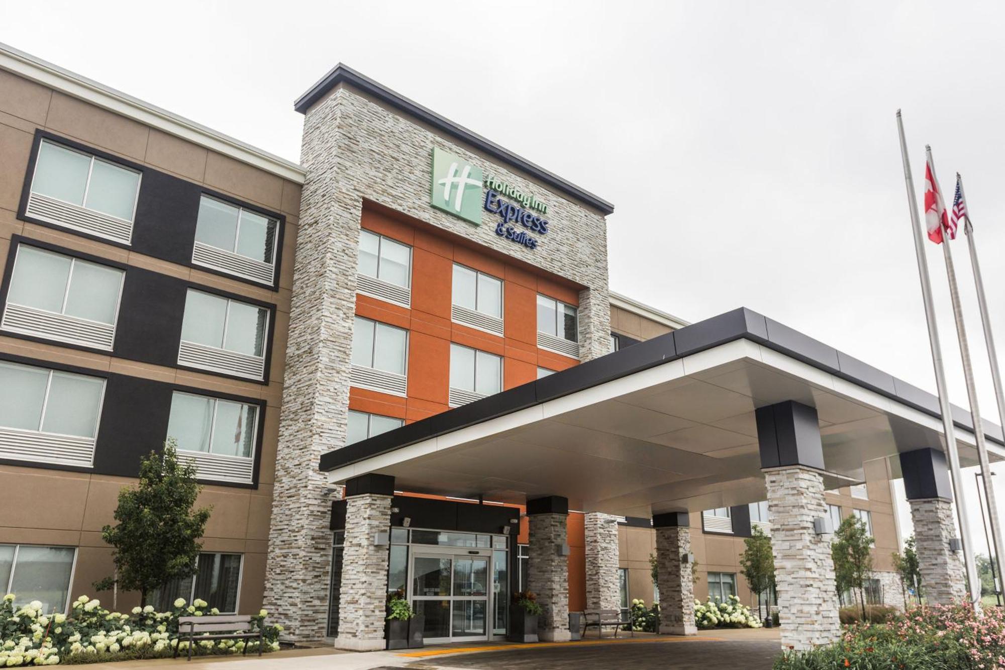 Holiday Inn Express & Suites - Welland Exteriér fotografie