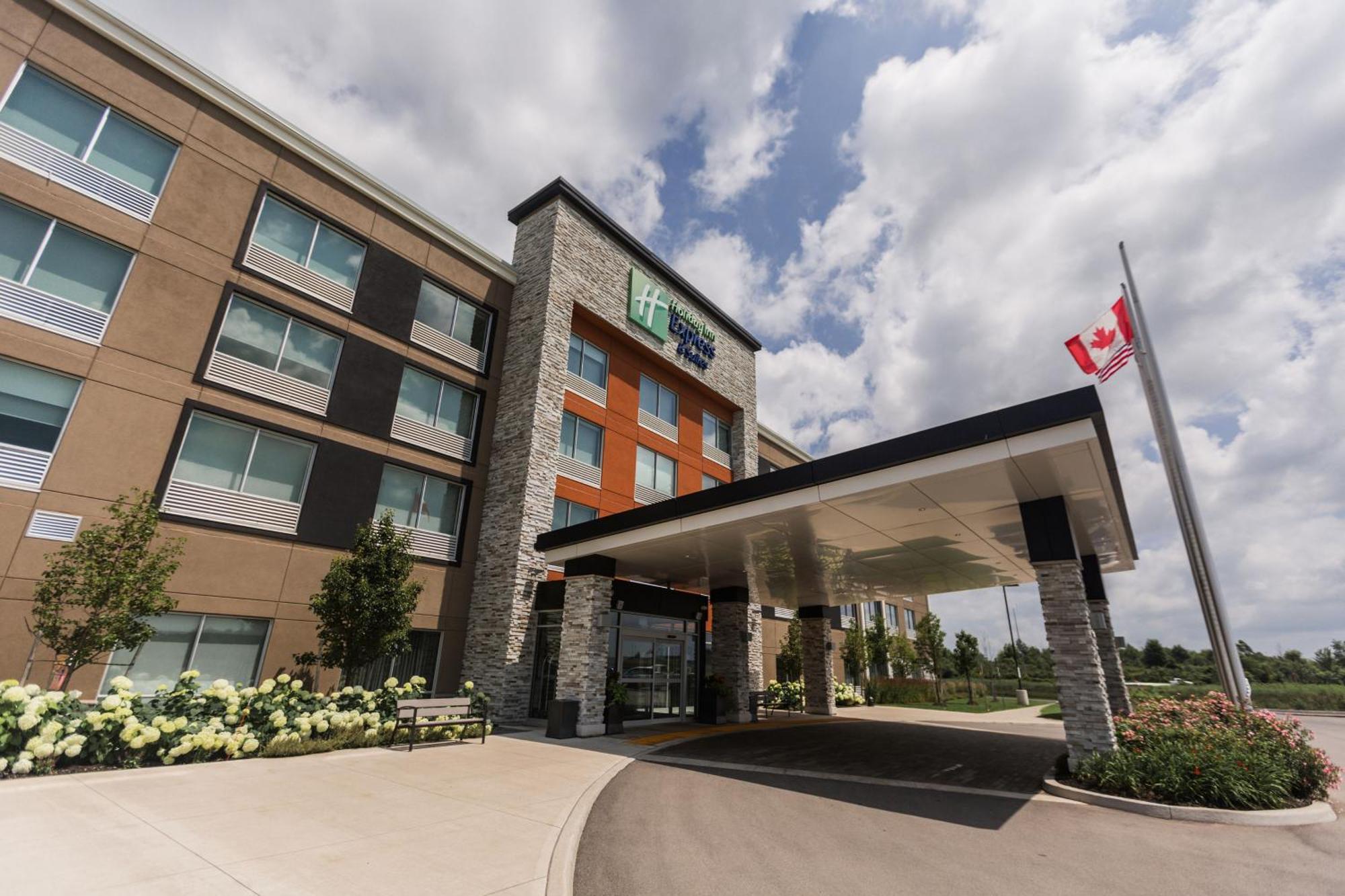 Holiday Inn Express & Suites - Welland Exteriér fotografie